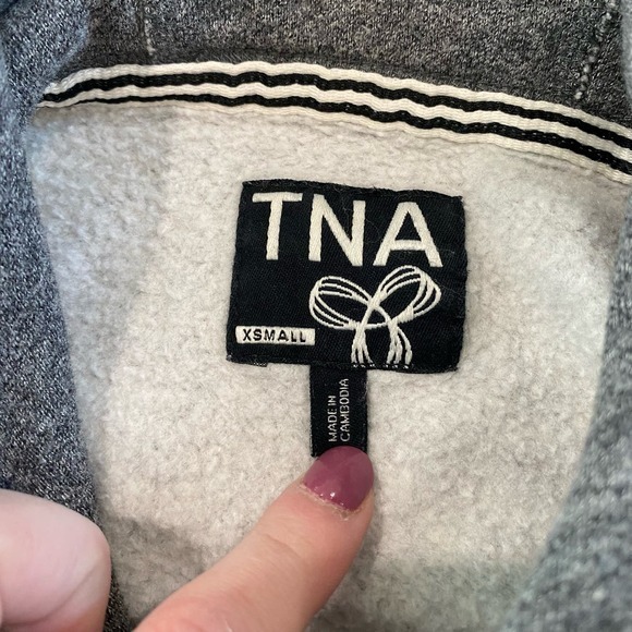 Aritzia TNA grey Women’s Hoodie Sweatshirt size XS - Picture 7 of 7